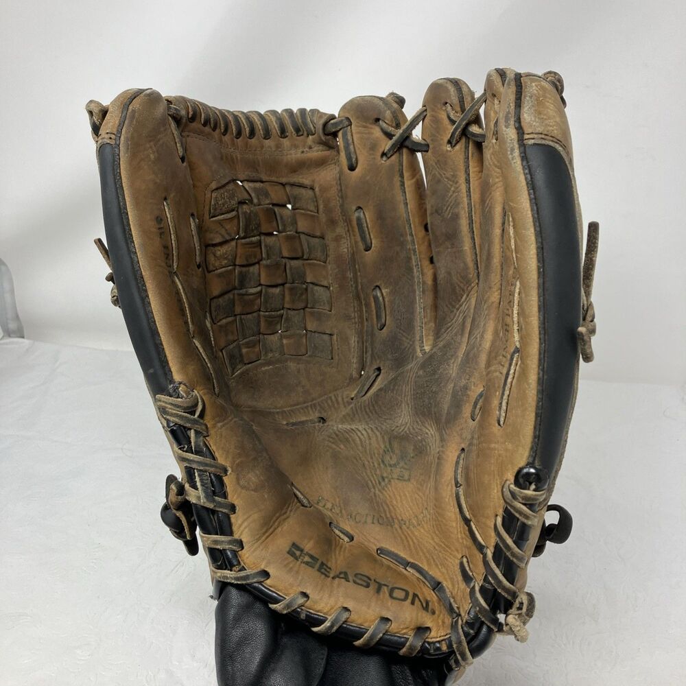 Easton Baseball Softball Glove EX900 14” Competition Series RHT